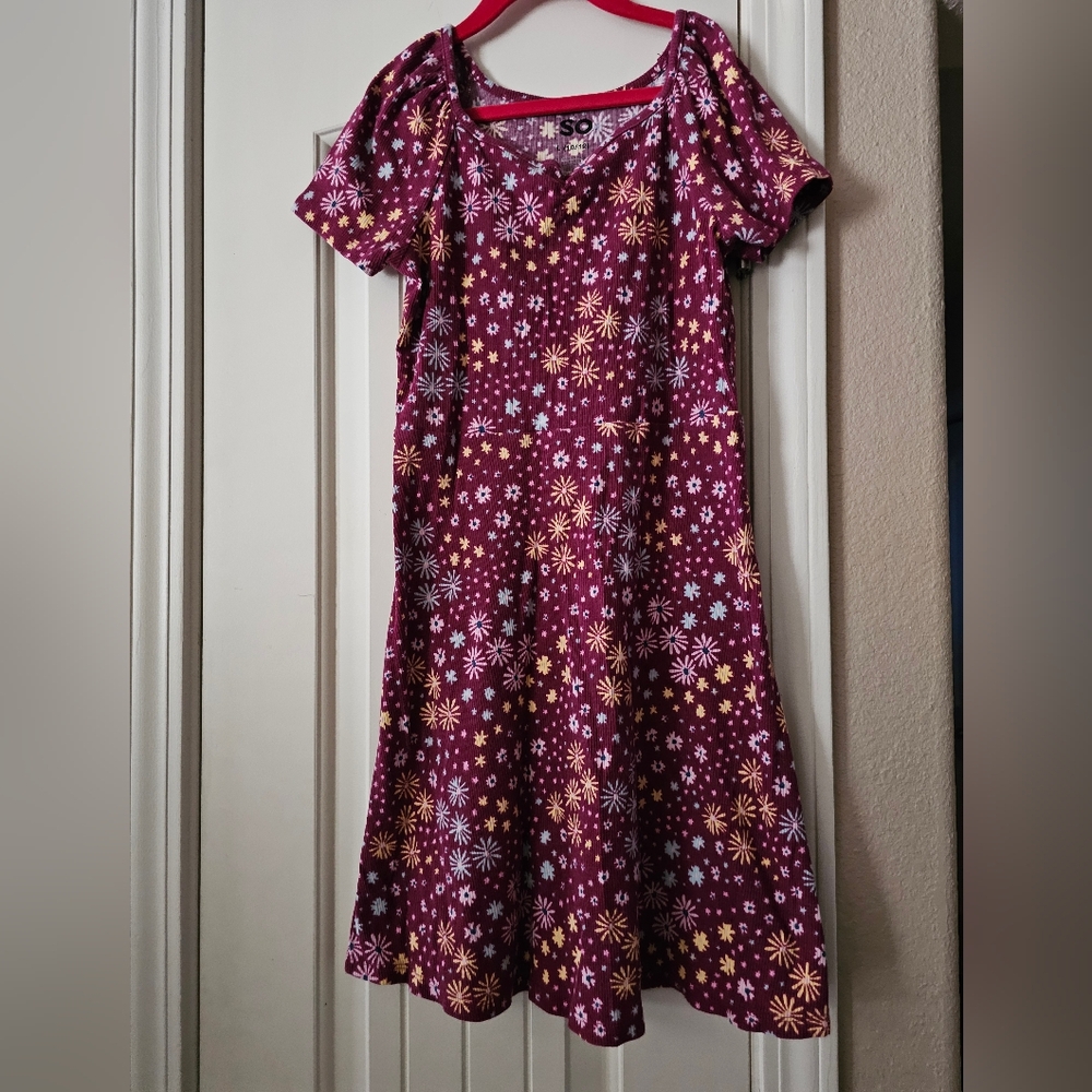 SO Floral Burgundy Dress